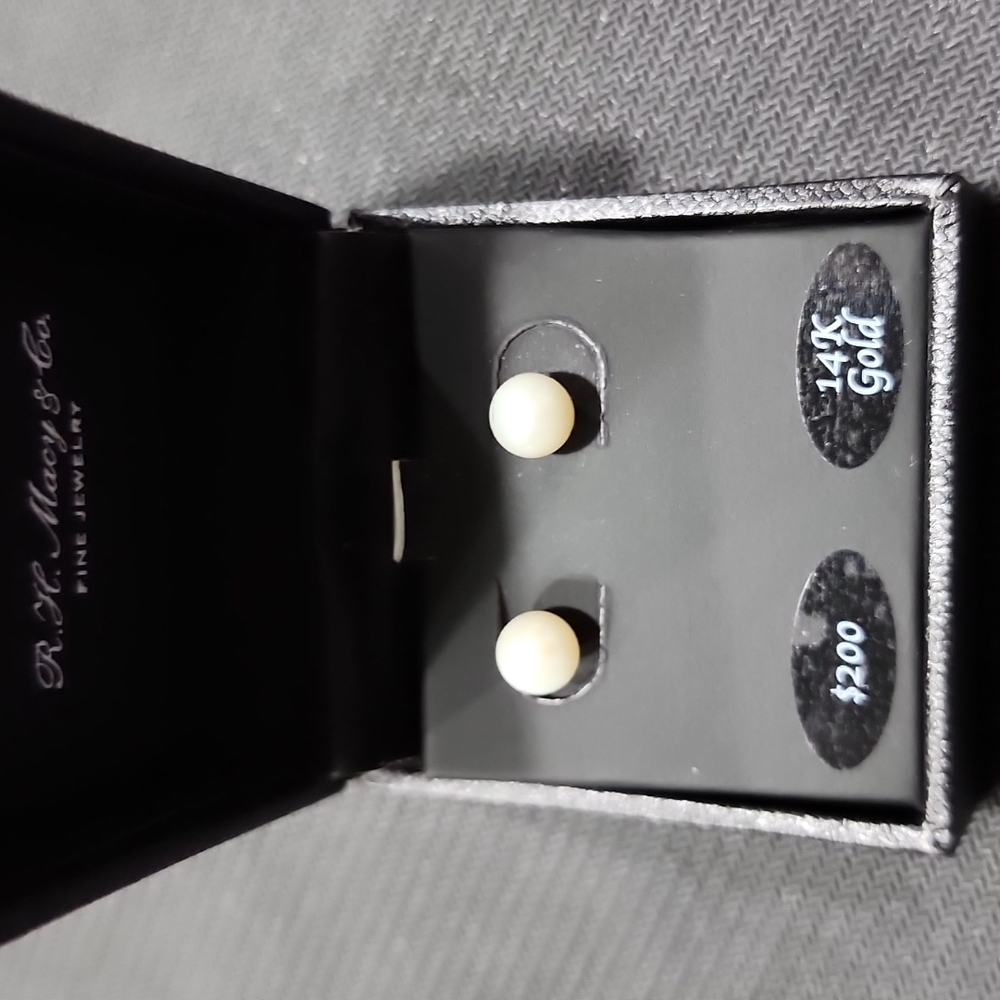 14k gold pearl earrings
